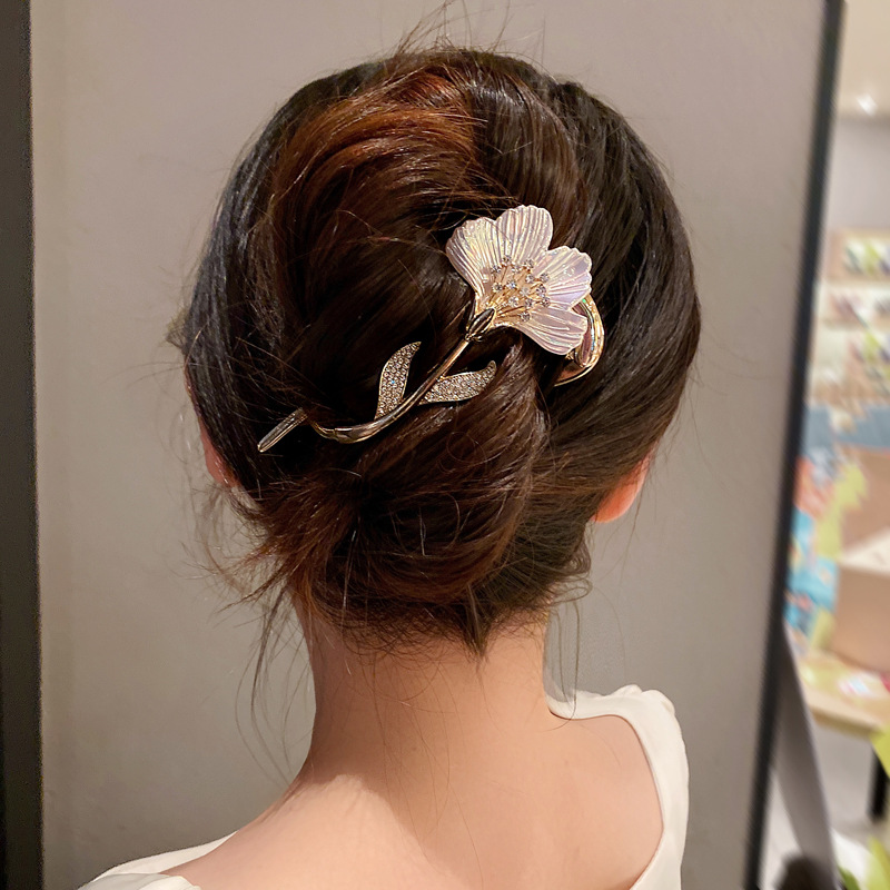 Clipe de torção de folha de ginkgo de metal antigo da moda elegante fada hanfu uma palavra sapo fivela cabeça traseira mola clipe_voghion.com