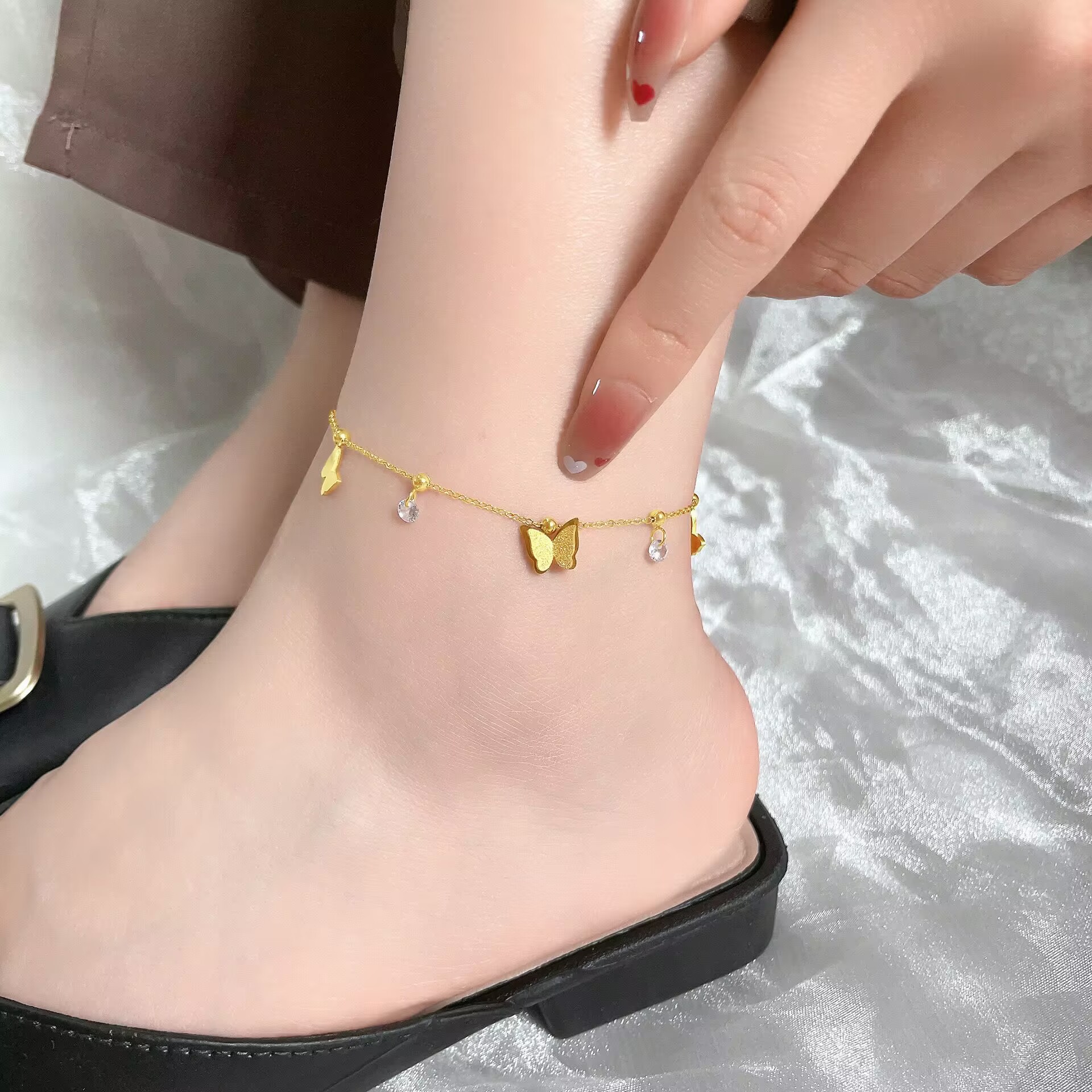 Sweet and Gentle Dreamy Frosted Butterfly Diamond Anklet Women's Color-resistant High-end Feeling Foot Jewelry Summer Foot Chain Girlfriend