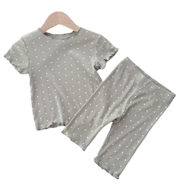 子供用の薄い半袖のエアコン服の男女の子供の夏のパジャマセットは赤ちゃんの家の服を着ることができます。|undefined
