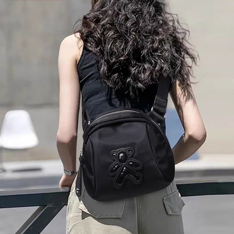 2023 Korean Style New Bear Sequin Shell Bag Oxford Cloth All-match Women's Bag Lightweight Shoulder Crossbody Bag Casual