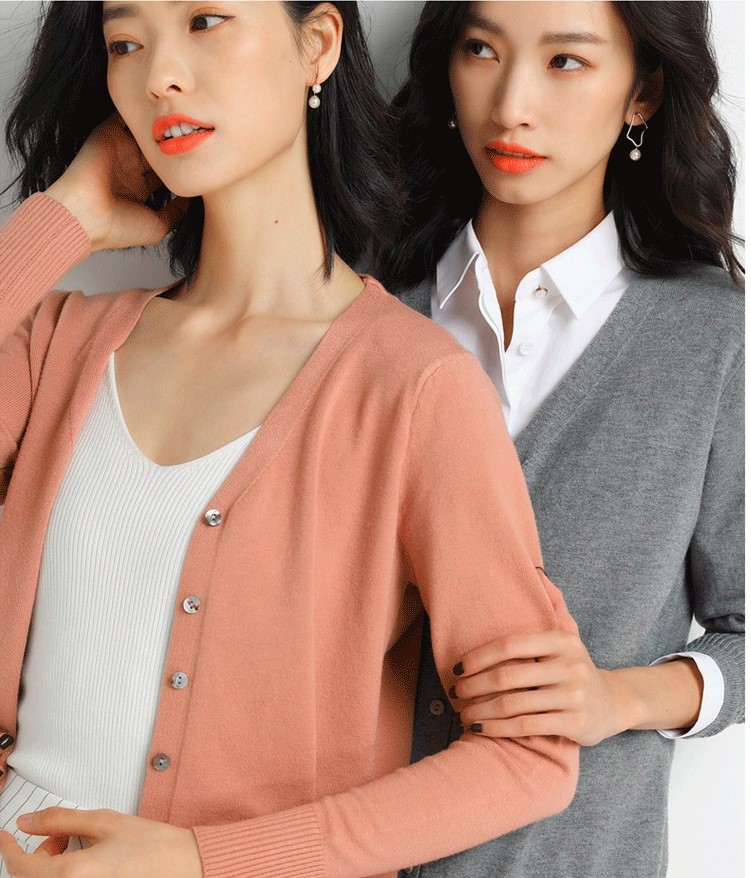 Foreign trade Europe and the United States temperature difference artifact V-neck cardigan sweater women plus fat plus size coat solid color knitted jacket 90.00kg