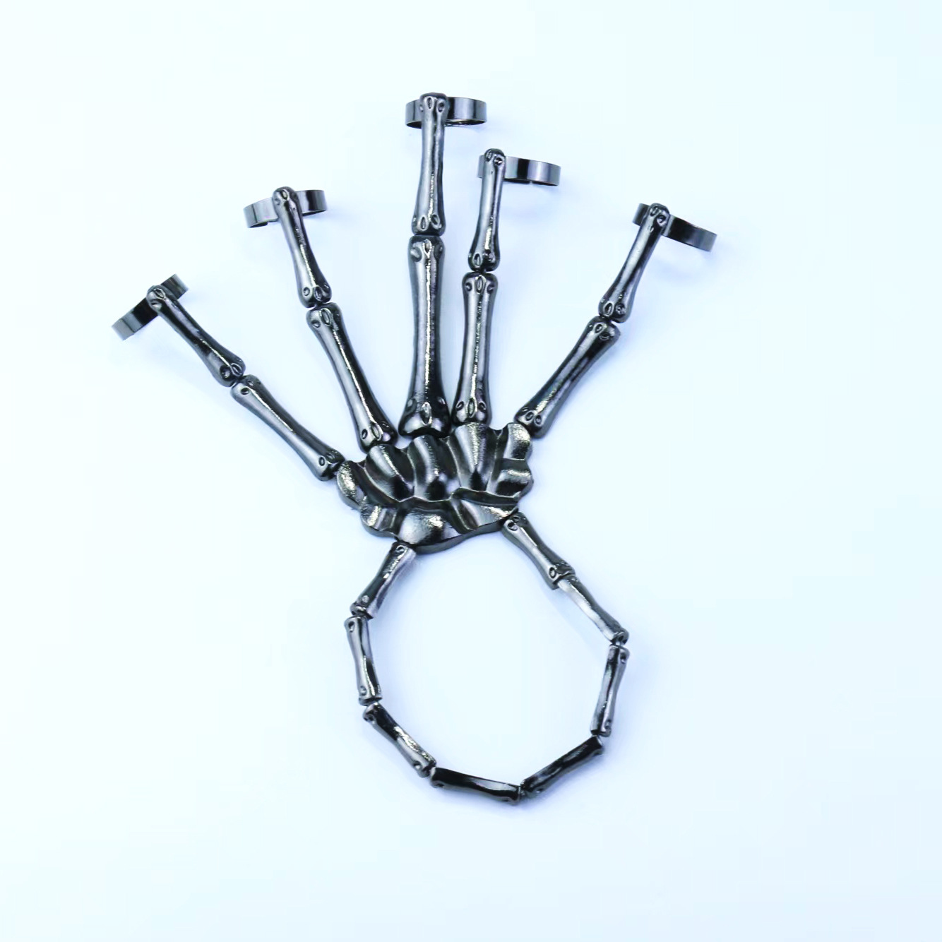 European and American Popular Halloween Bracelet Punk Exaggerated Ghost Hands Skull Bracelet Metal Texture Cross-Border Multi-Finger Bracelet