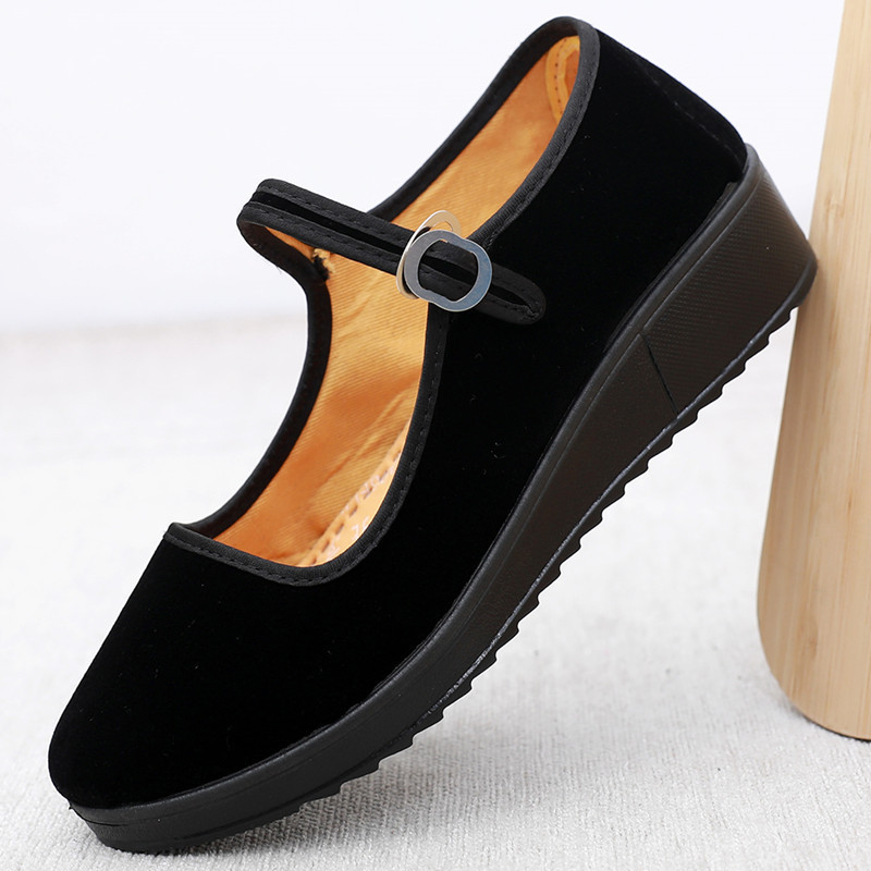 Factory direct selling old Beijing cloth shoes women's classic black cloth shoes hotel work shoes thick bottom mother cloth shoes work shoes