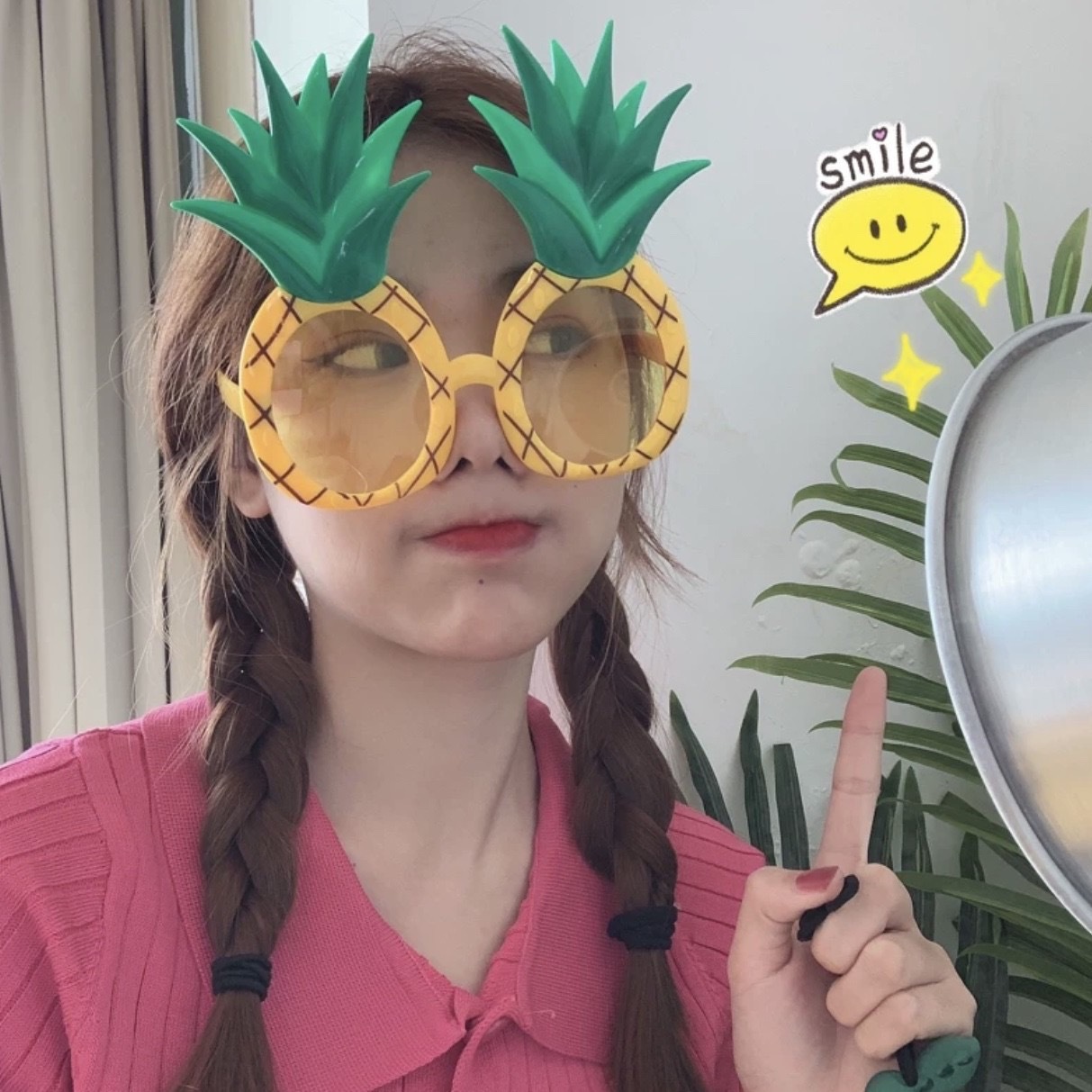 Factory direct new big pineapple glasses pineapple fruit glasses photo concave shape funny ball party glasses