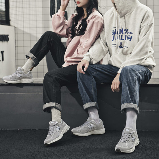 Putian Shoes Men's Spring and Autumn New Bailun Cool Running Shoes Men 2002r Yuan Zu Grey Vintage sneaker Women Wholesale