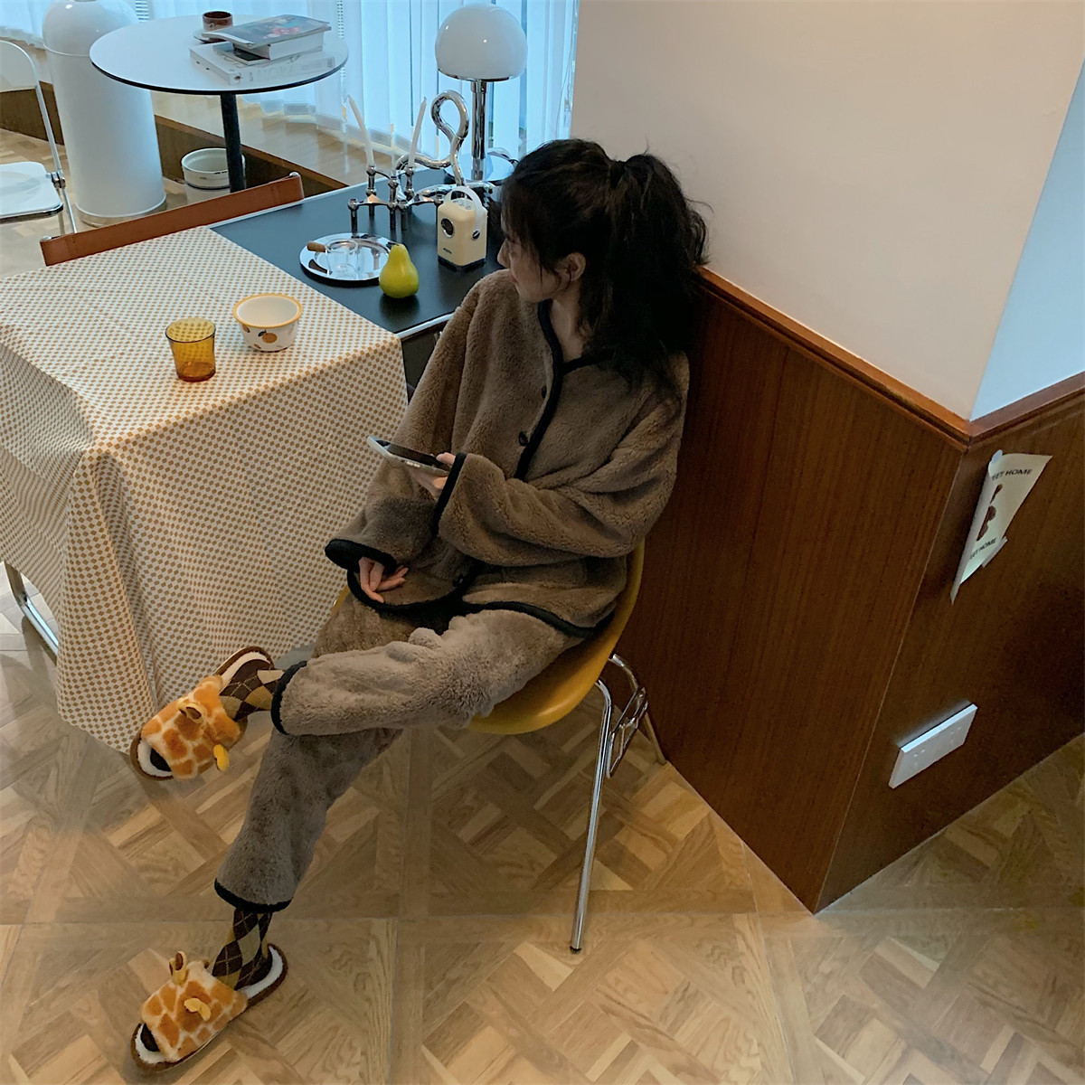 Women's winter new indoor warm cotton-padded shoes cartoon giraffe plush confinement shoes for students