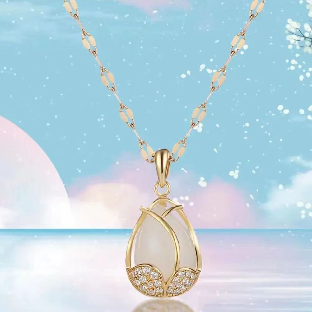 Necklace ins2024 New Fashion Light Luxury Niche Design Tulip Pendant Collarbone Necklace Women Temperament Jewelry