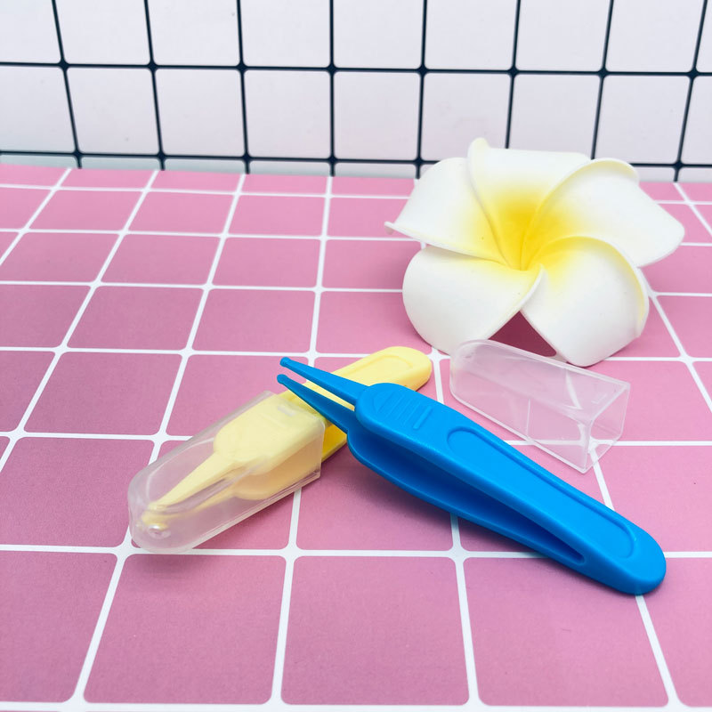 Baby toiletries baby Booger clip baby daily care cleaning tweezers round head safety clip wholesale