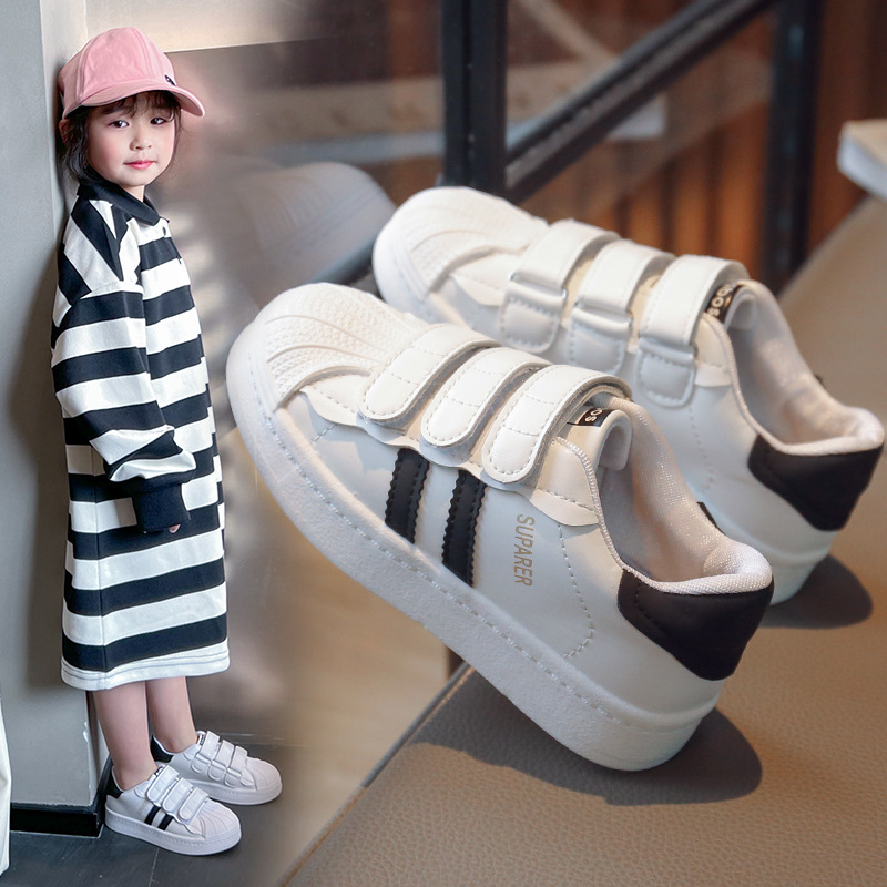 2024 Spring New Children's Shoes Boys' Board Shoes White Shoes Girls' Soft Sole Casual Shoes Children's Shoes with Shell Head