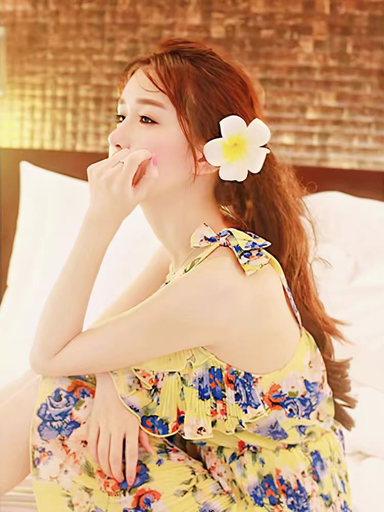 Dai people dress up seaside holiday egg flower hairpin travel photography headdress flower side clip small size fairy hairpin_voghion.com