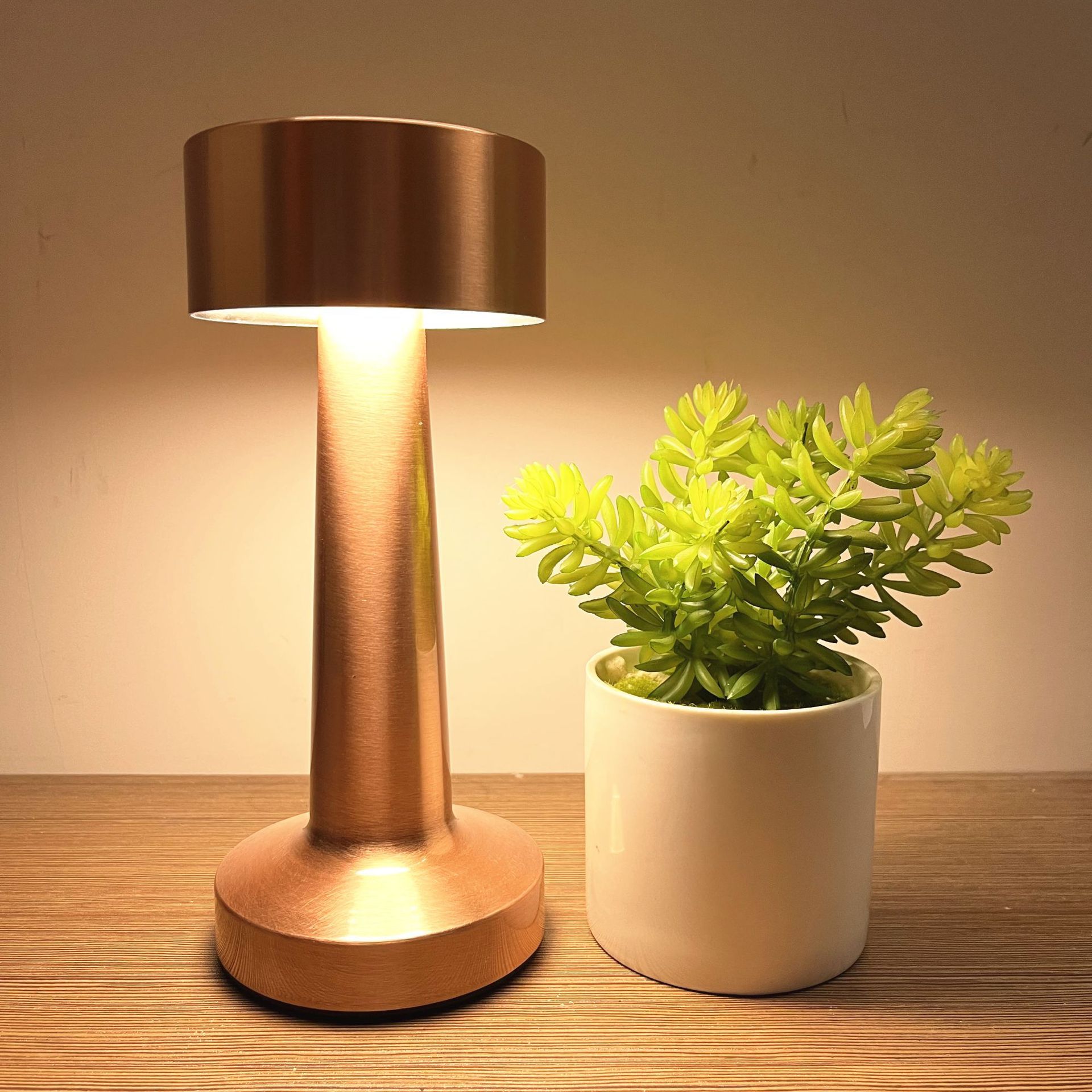Retro metal table lamp bar charging table lamp coffee shop atmosphere lamp USB charging touch bar lamp dumbbell lamp