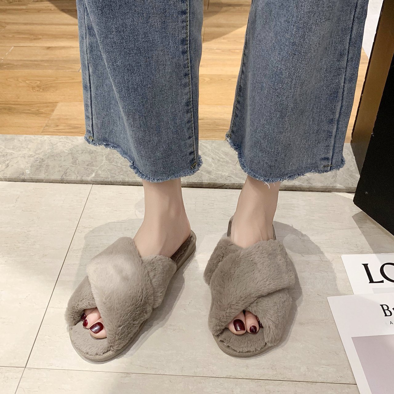 Pantofole Cross Mao Mao da donna invernali commercio estero taglia 43 casa peluche punta aperta caldo cotone da cucire all'ingrosso_voghion.com