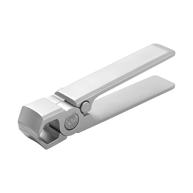 Push-button nail clippers stainless steel large opening nail clippers anti-splash powder die-casting nail clippers can be laser LOGO