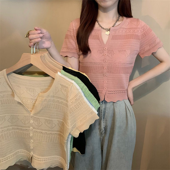 White Short-sleeved Ice Silk Knitted Cardigan Women's Summer Thin 2023 New French Style Gentle V-neck Short T-shirt Top