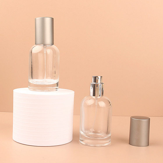 Perfume Bottling High-end Portable 30ml Large Capacity Spray Bottle Advanced Press Empty Bottle Replacement Bottling
