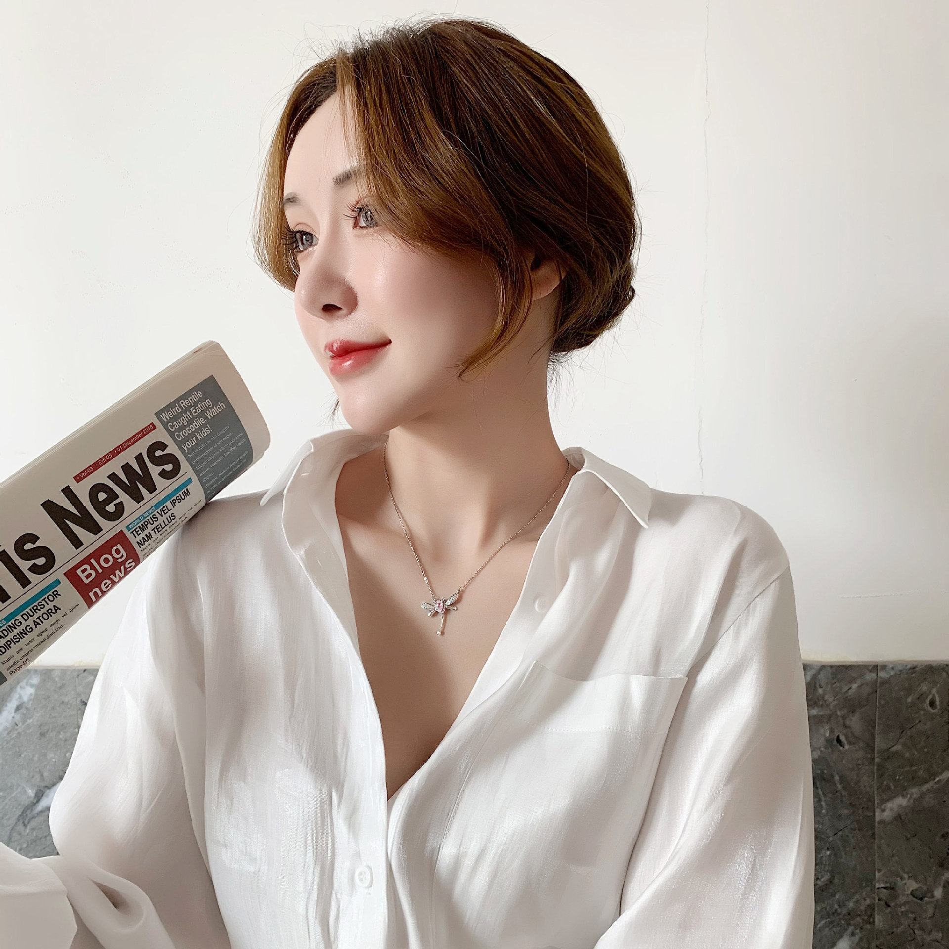 日韓新款熱銷鎖骨鏈粉色寶石蜻蜓吊墜項鍊女ins簡約直播供應鏈