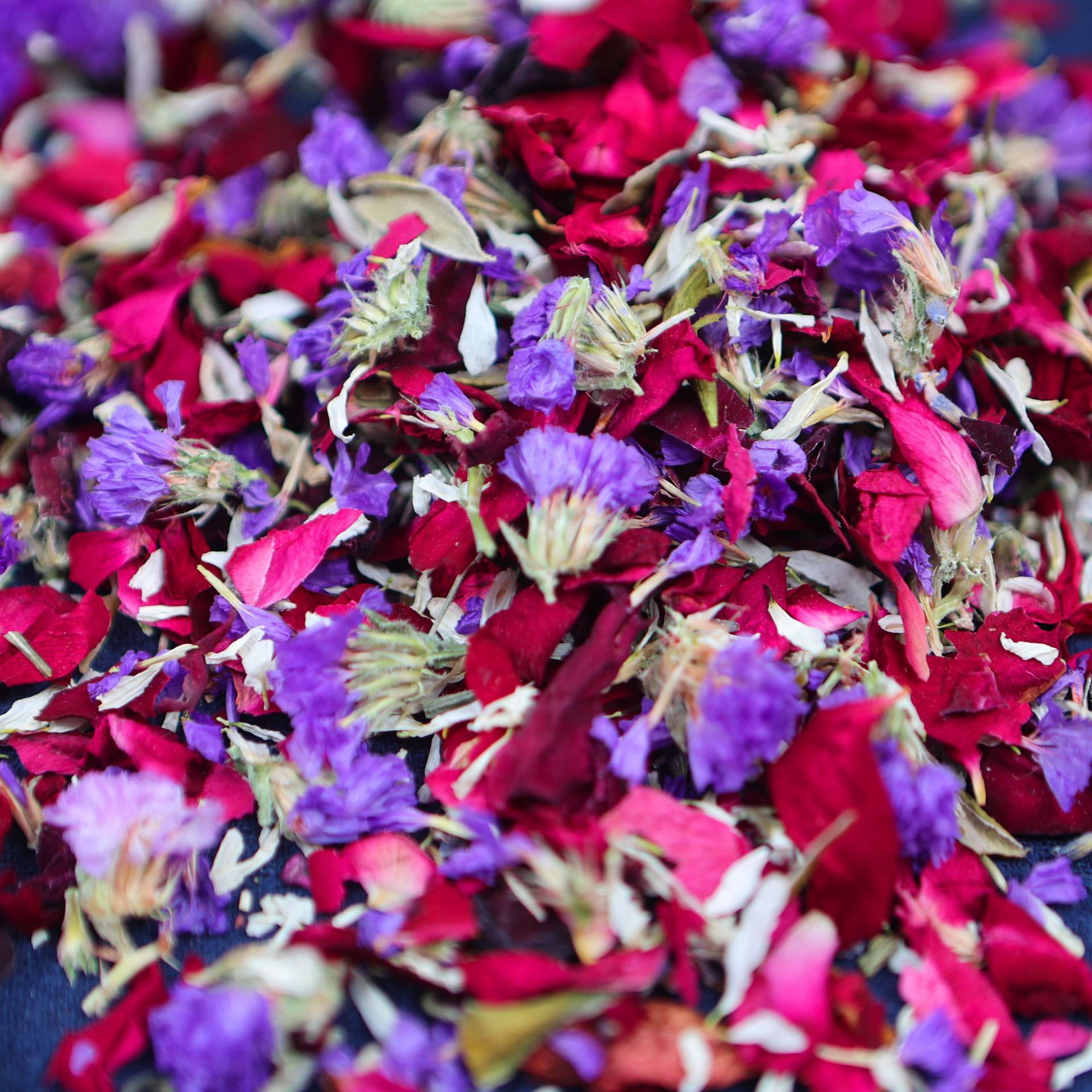 Amazon Confetti natural rose dried petals Confetti wedding party decoration scattered flower Real petals