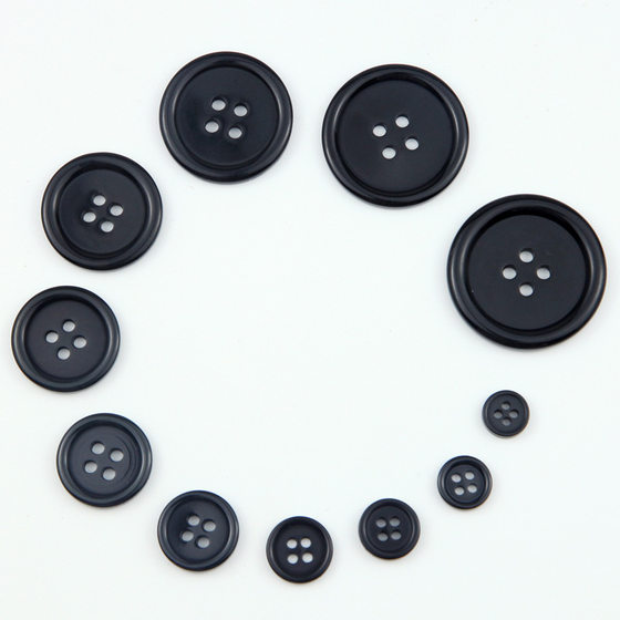 Resin Button Two-eye Bread Buckle Black Transparent Button Four-eye Thin Edge Wide Edge White Lining Coat Button Accessories