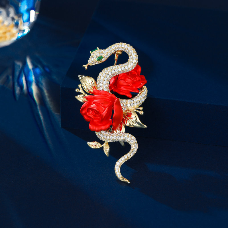 New national fashion personalized niche design high-end luxury corsage pin suit accessories rose snake-shaped brooch