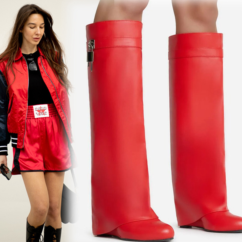 Europa y América retro tubo grande señaló tacón alto metal bloqueo cuña pantalones botas de comercio exterior más tamaño manga pasarela botas altas