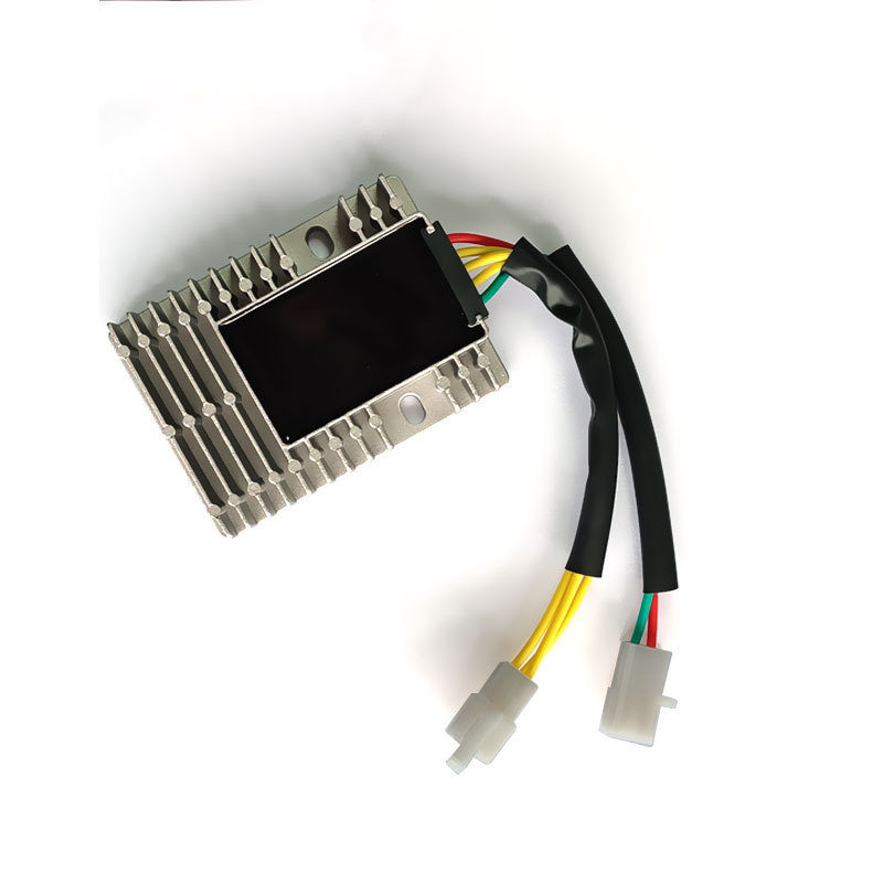 Motorcycle voltage regulator suitable for Guangyang KYMCO 125 200 250 300 rectifier voltage regulator charger