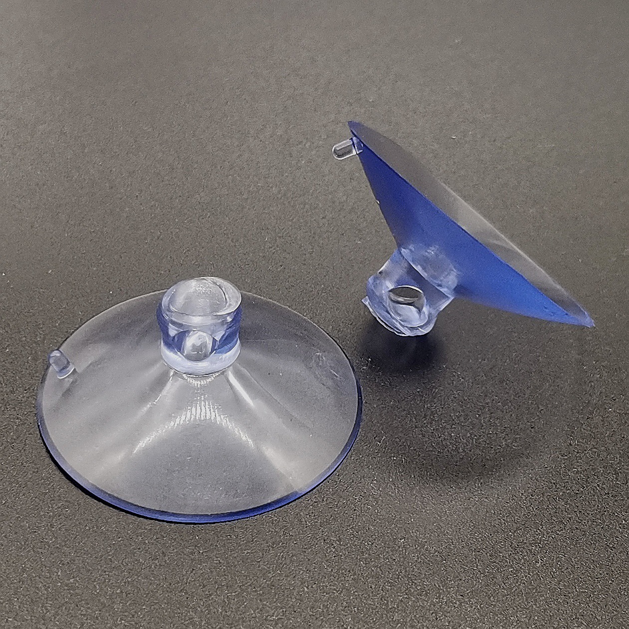 Plastic suction cup 4cm perforated suction cup pvc transparent small suction cup with hole wearable rope plush toy accessories glass suction