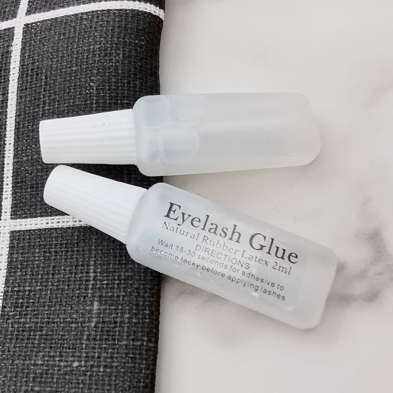 Day throw type double eyelid sticker glue 2M false eyelash glue plastic flat tube milk white glue transparent glue