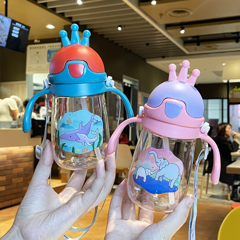 Straw water Cup children with handle plastic cup love baby strap portable out kindergarten Primary School students direct drinking cup