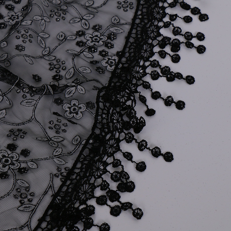 Spring and autumn floral lace Korean style triangle scarf classic breathable hollow solid color women's triangle scarf decorative veil wholesale