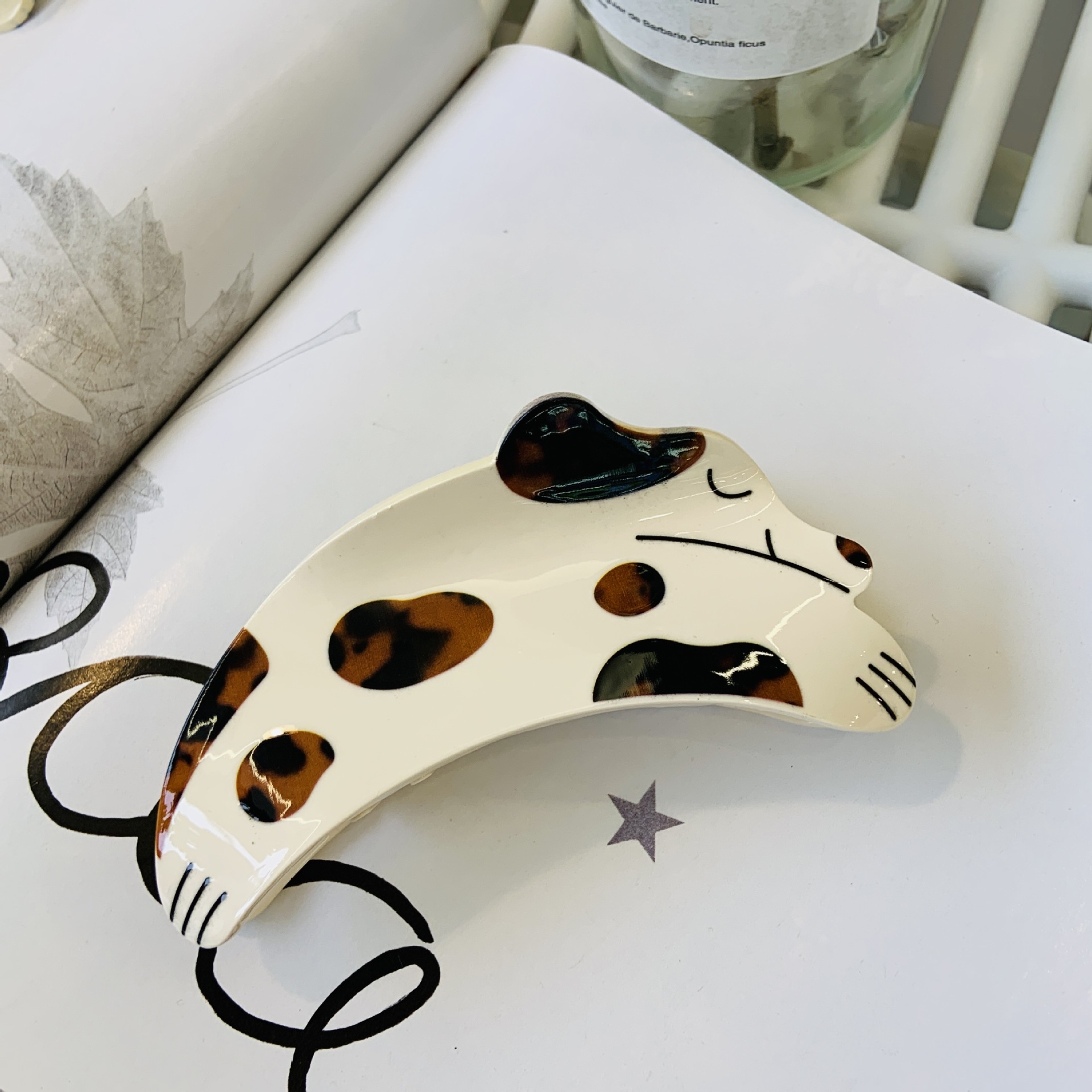 Neue Dot Drill Welpen Acryl Greifclip Einfache Haarnadel Cartoon Tierhaar Greifer Hunde Hinterkopfclip Grenzüberschreitend_voghion.com