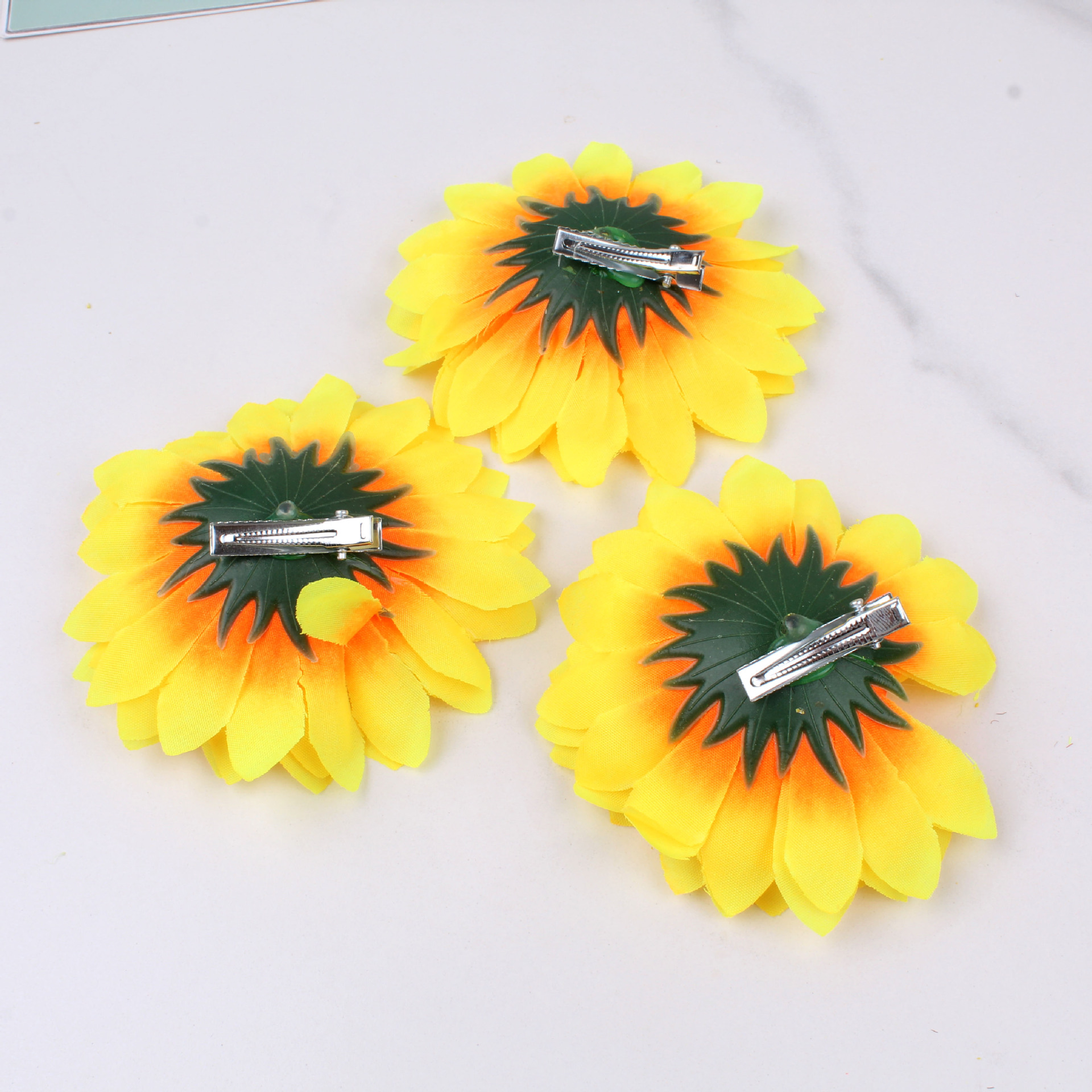 Korean style artificial sunflower duckbill clip fashionable fresh sunflower hairpin girls seaside vacation photo hair accessories