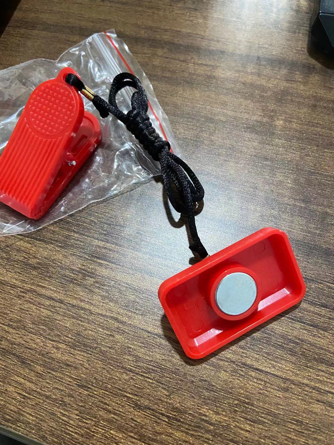 Yijian AD treadmill safety switch lock key magnet safety start key start and stop universal accessories strong magnetic