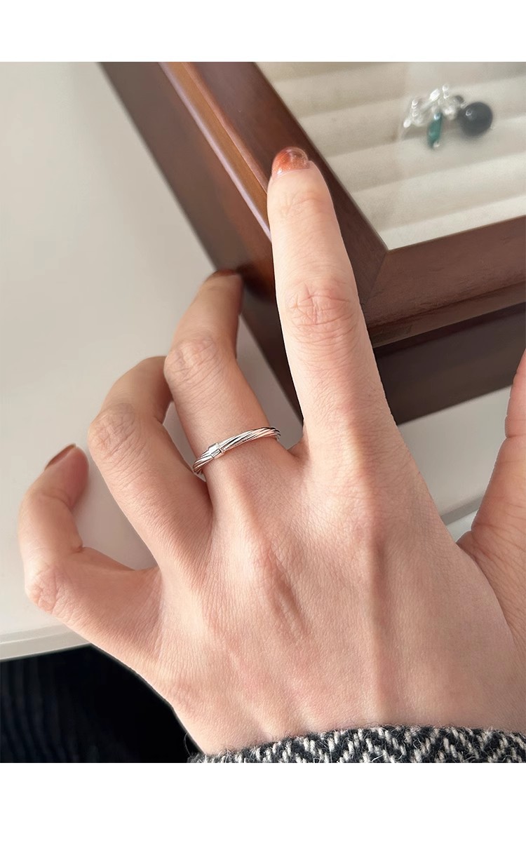 S925 Sterling Silver Small Square Twisted Line Very Fine Texture Ring Women's Ins Niche Design All-match Stacked Open Ring_voghion.com