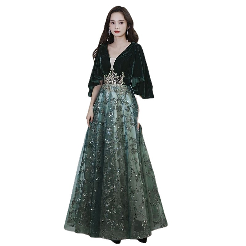 Evening dress women's new 2024 banquet temperament green niche art test slim gold velvet dress a generation of hair