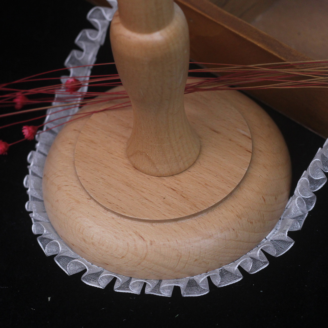 Spot 1.2cm high-grade thick edge gauze with discount lace clothing decorative small lace DIY handmade pleated lace