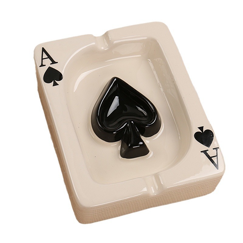European-style Poker Creative Red Heart Square Ashtray Japanese-style American-style Hotel Living Room Dining Table Ashtray Craft Ornaments