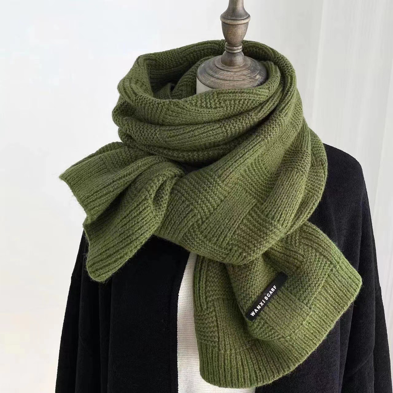 Pure color dark green Chanel style plaid wool knitted scarf for women winter red plaid for boys warm scarf