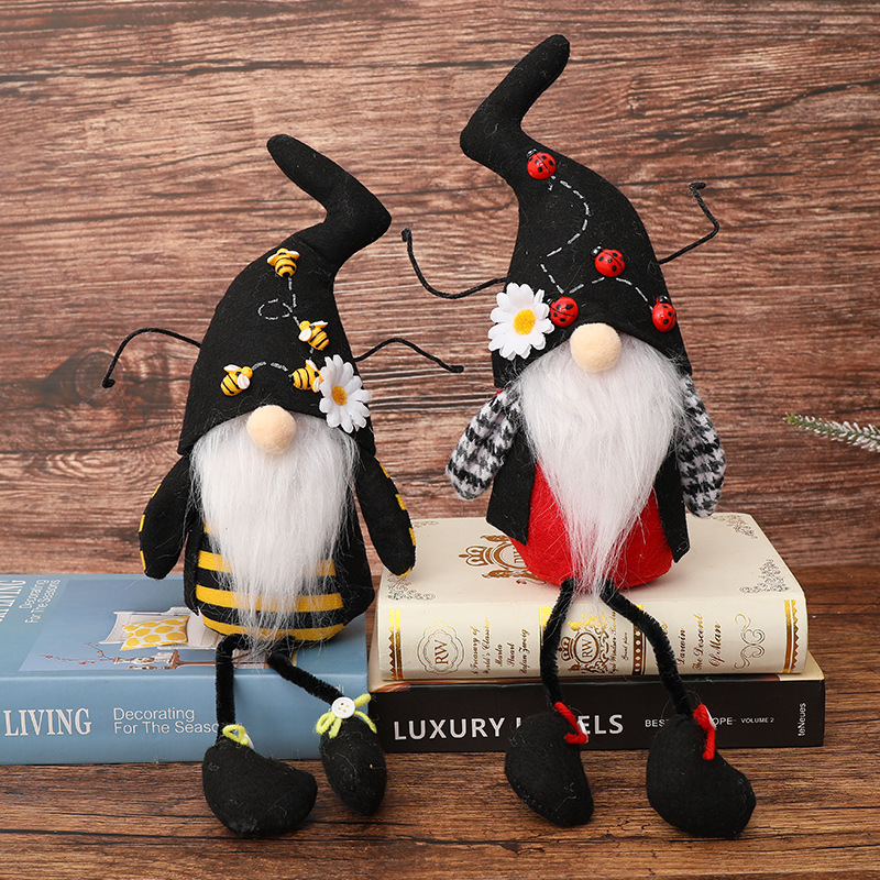 Qiaoding Cross-border New Decoration Bee Day Black Hat Rudolph Doll Ornaments Ladybug Bee Old Man Doll Ornaments