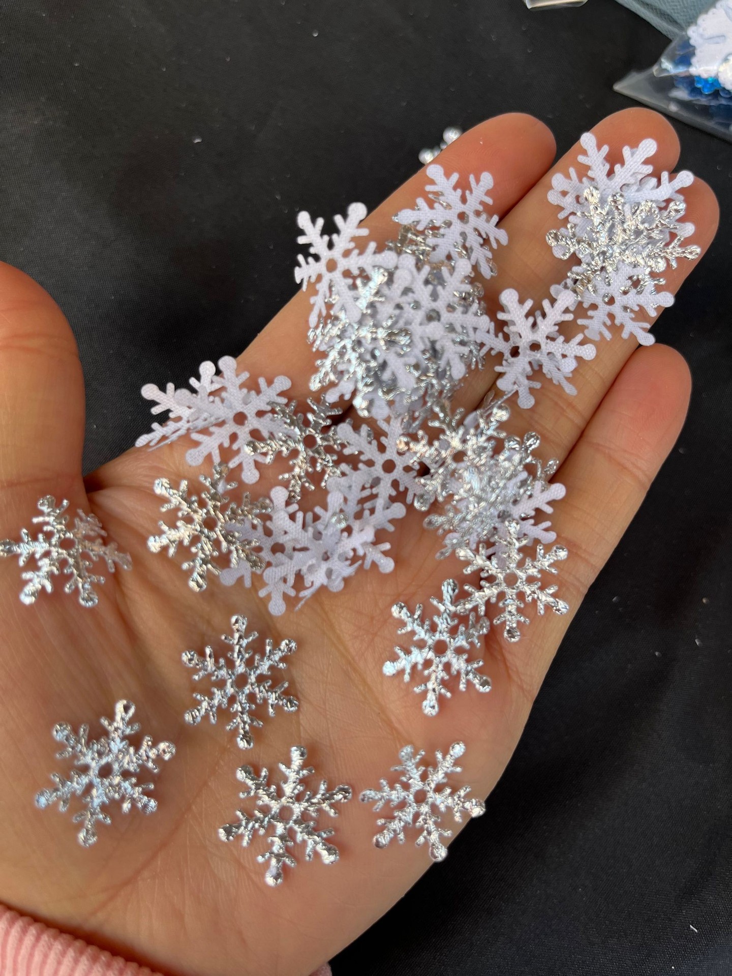 Christmas Holiday Snowflake Christmas tree decoration wedding party ice and snow throwing confetti diy handmade Christmas decoration_voghion.com