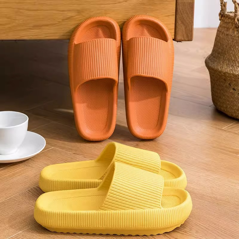 Slippers Explosive Household Feeling Slippers Women's Bathroom Bath Non-slip Deodorant Wear-resistant Home Wholesale Thick-soled Shoes