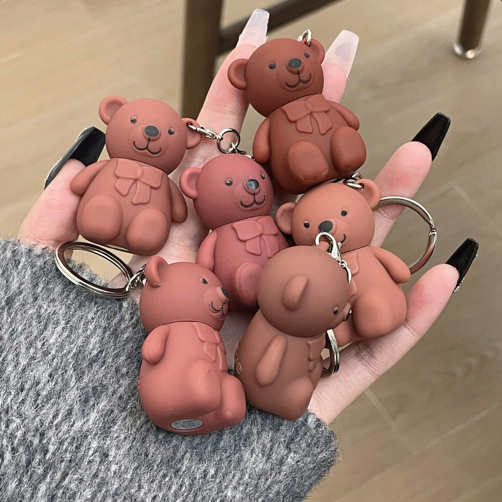 New Cute Bear Lip Mud Student 6 Color Makeup Naturally White Toy Modeling Keychain Lip Glaze Lipstick