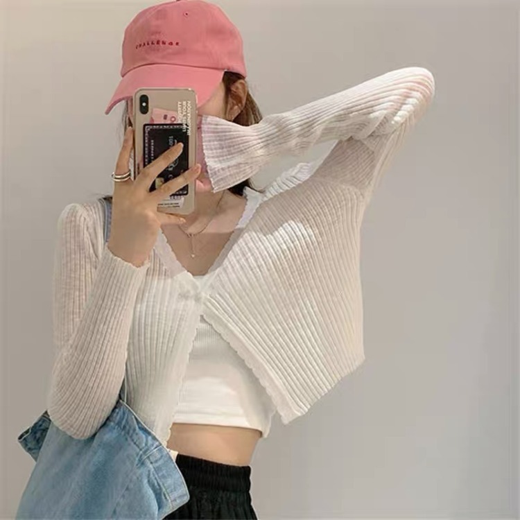 Xiaoxiangfeng knitted cardigan thin women's ice silk loose outer sun protection jacket summer short top long sleeve