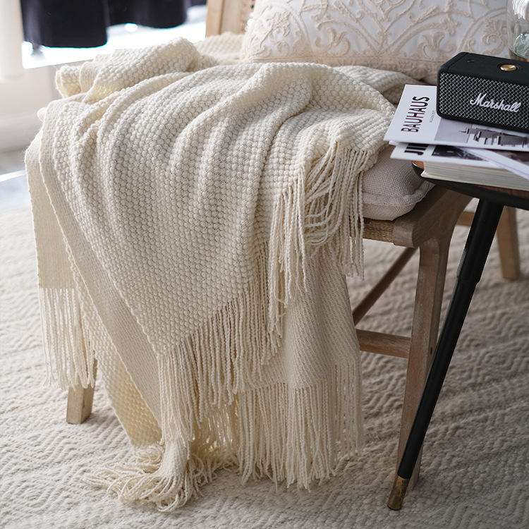 Autumn and winter thickened knitted blanket blanket casual sofa blanket wool blanket Nordic solid color a generation of factory spot