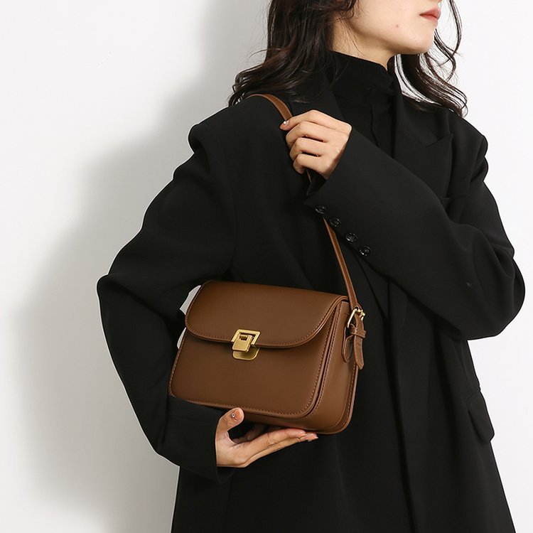 Korean Style Small Crowd Bag Women's 2023 Winter New Fashionable All-match Small Square Bag Fashionable Simple Shoulder Crossbody Bag