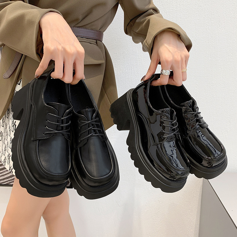 黒の太さと英倫風の小さい靴の女性2022新型秋冬の丸い頭の厚い底のメアリー珍の靴|undefined