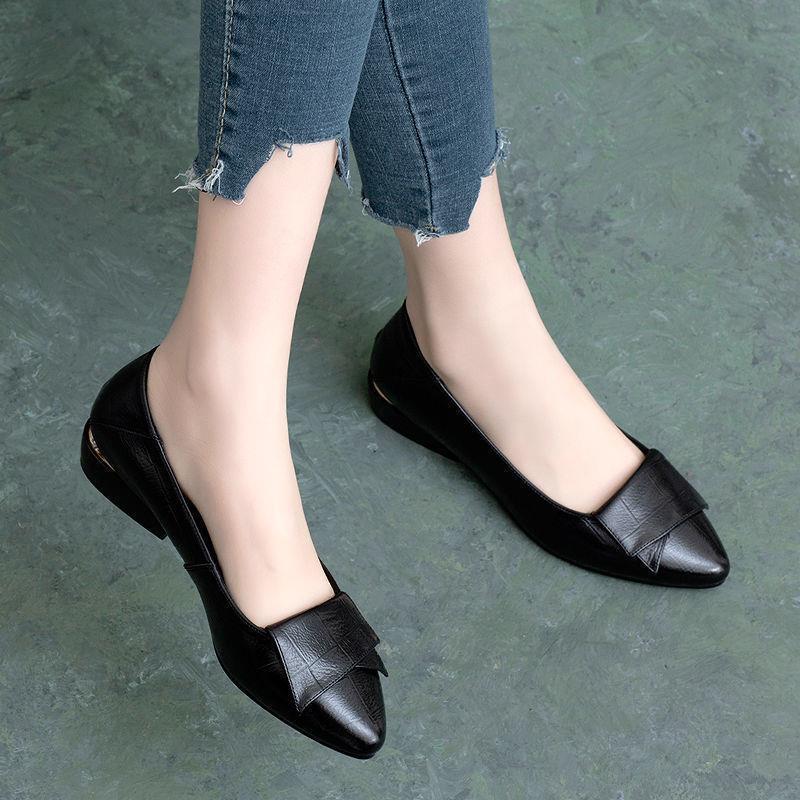 Flat Shoes Women's 2023 New Spring and Autumn Shallow Thick Heel Pointed Women's Shoes Soft Leather Soft Sole All-match Leather Shoes Work Shoes