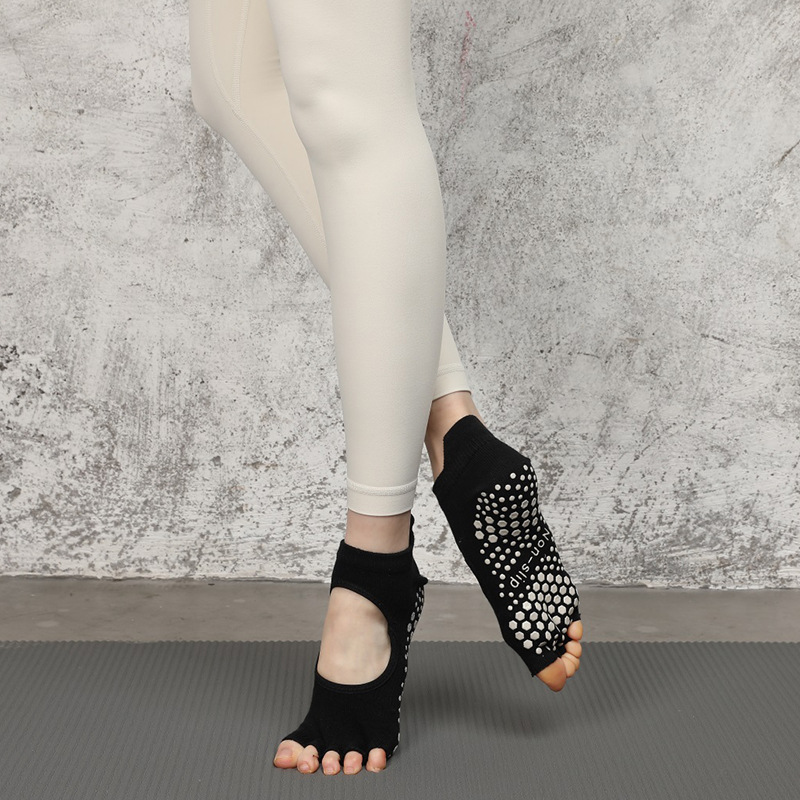 New Sports Yoga Socks for Women_voghion.com
