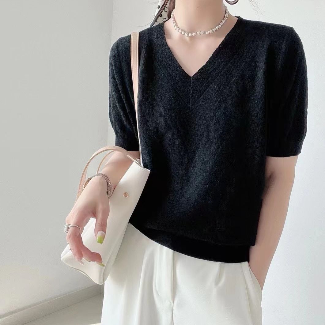 European Style Design Sense V-neck Knitted T-shirt Women's 2023 Summer New All-match Loose Fashionable Slimming Short-sleeved Sweater