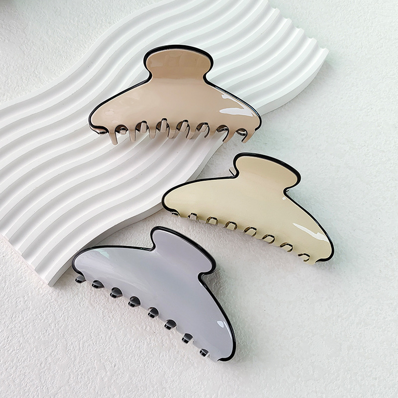 MINISO famous excellent products with Korean acrylic clip fresh girl geometric shape hairpin fashion clip_voghion.com