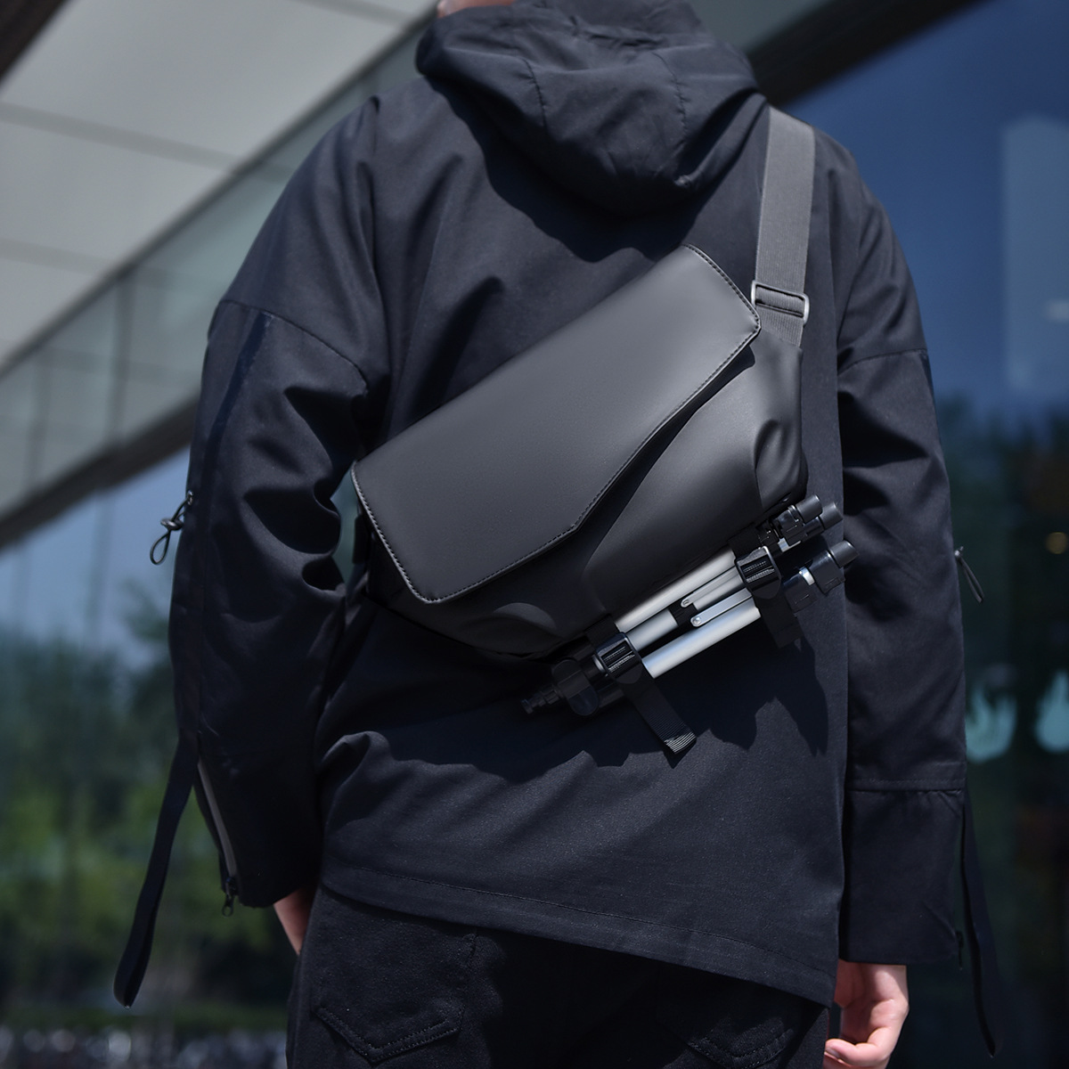 Fashion brand men's functional messenger bag waterproof ipad multifunctional chest bag women's shoulder bag factory messenger bag chest bag